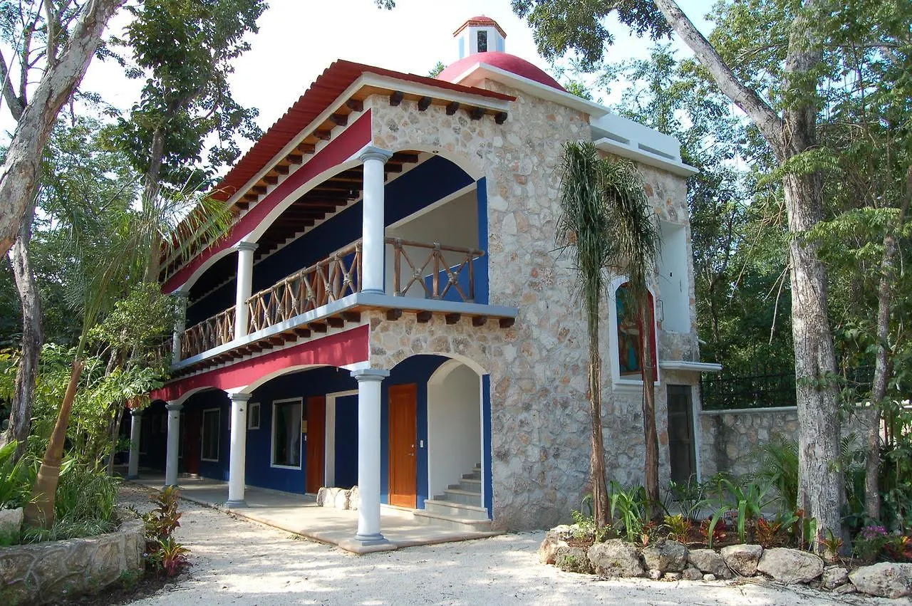 *** Hotel La Hacienda Cancun- El Ramonal, Monkey Sanctuary Mexico